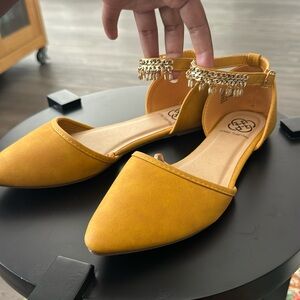 Mustard Fall Flat with Strap